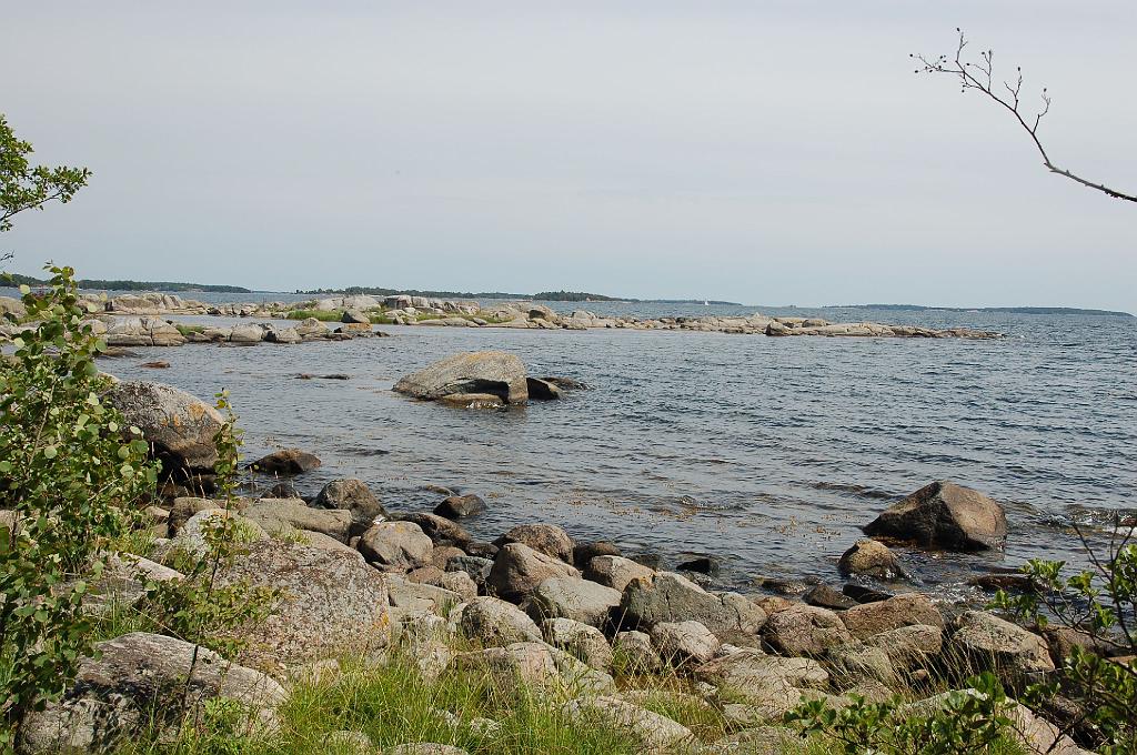 2008-07-13_017.JPG - Tussen de camping en de jachthaven van Karlshamn.