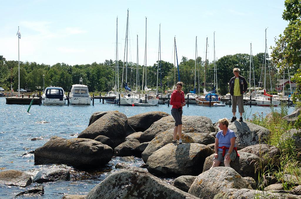 2008-07-13_018.JPG - Tussen de camping en de jachthaven van Karlshamn.