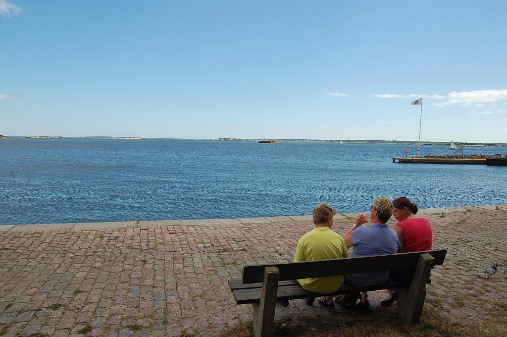 2008-07-14_027.JPG - Karlskrona,  lunch met uitzicht op de omringende eilanden.
