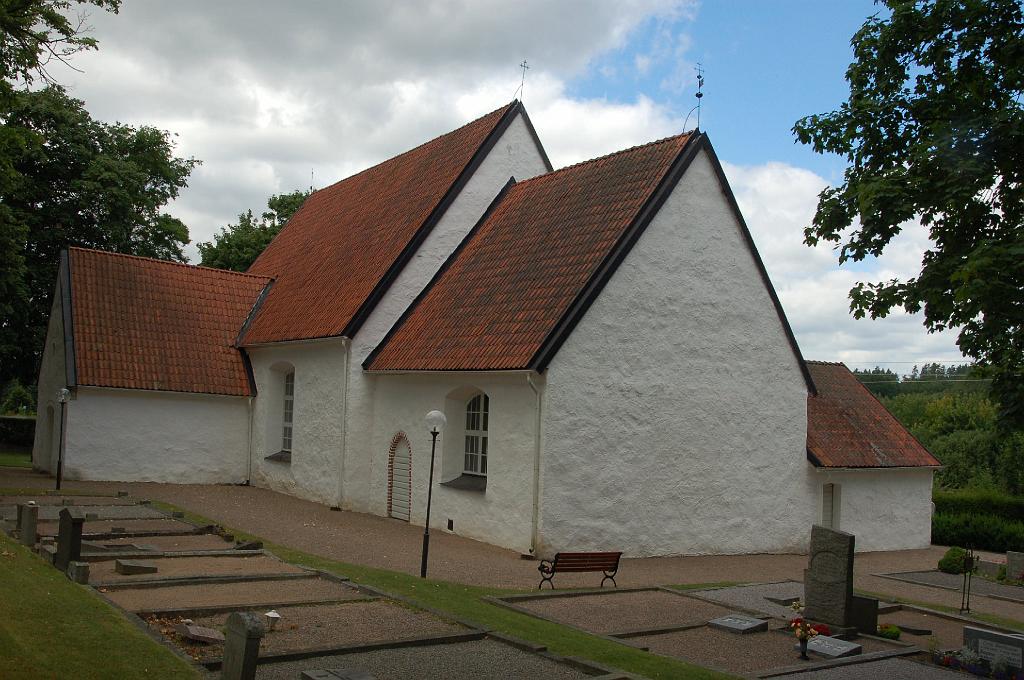 2008-07-15_015.JPG - Edestad: kerkje uit de 13e eeuw.