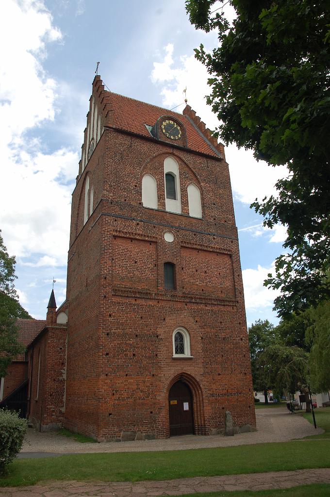 2008-07-16_018.JPG - Solvesborg, de Nikolaikyrkan uit de 14e eeuw.