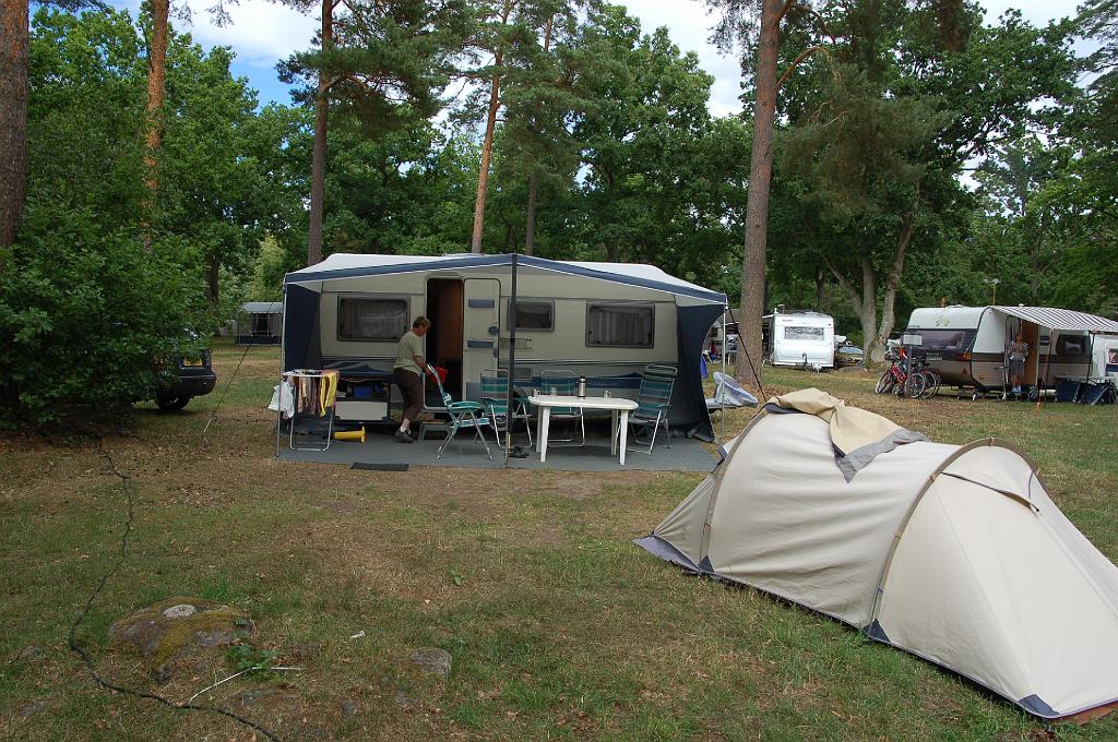 2008-07-17_003.JPG - Kalmar : onze ruime plaats op camping Stenso.