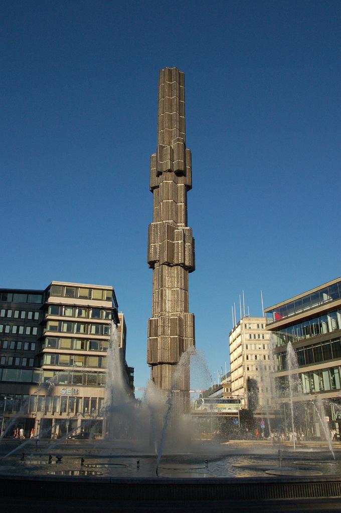 2008-07-25_053.JPG - De glazen sculptuur uit Orrefors.