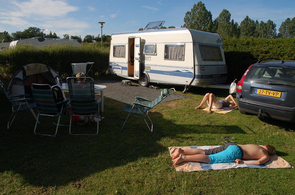 2008-07-29_005.JPG - Op de camping in Hjo.