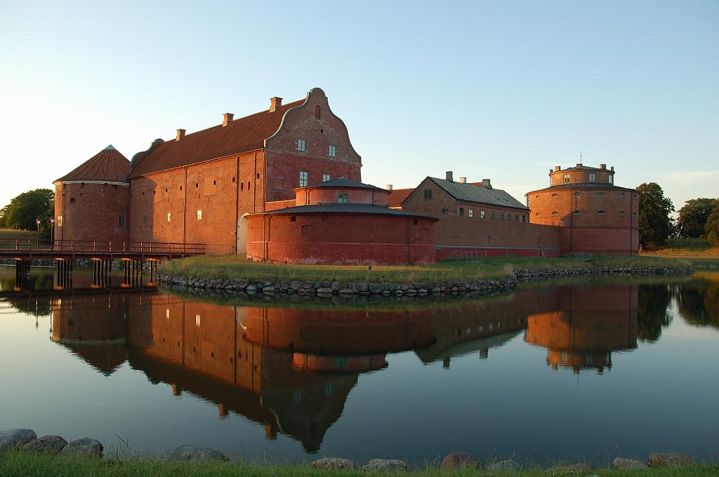 2008-07-31_008.JPG - De binnenring van de citadel van Landskrona.