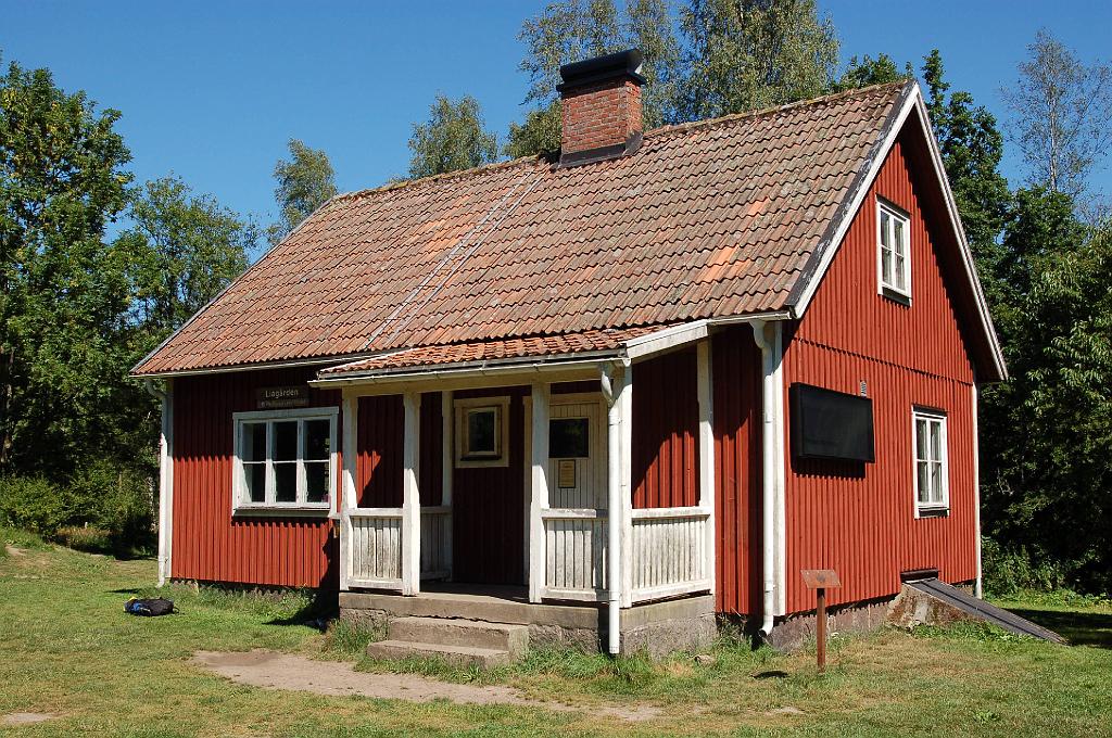 2008-08-01_009.JPG - Een huisje om gratis in te overnachten.